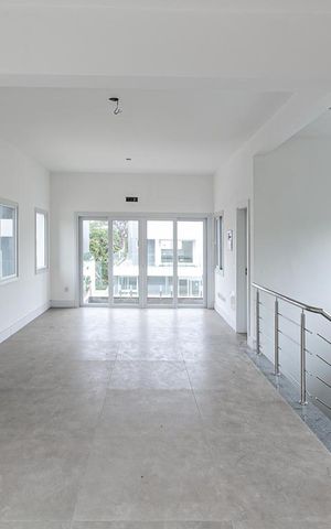 Casa de condomínio à venda com 397m², 3 quartos e 1 vagaTerraço