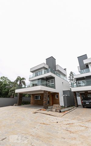 Casa de condomínio à venda com 397m², 3 quartos e 1 vagaFachada