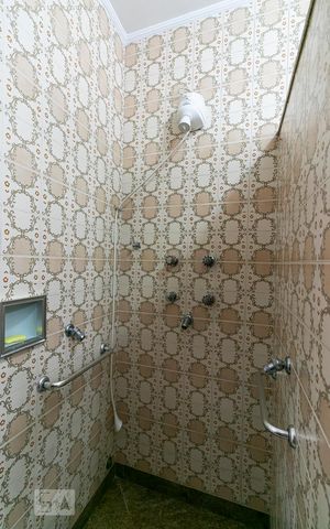 Casa à venda com 500m², 5 quartos e 2 vagasBanheiro 1 - Chuveiro