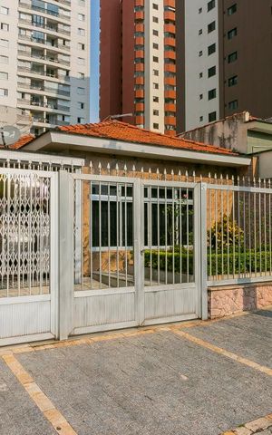 Casa à venda com 500m², 5 quartos e 2 vagasFachada
