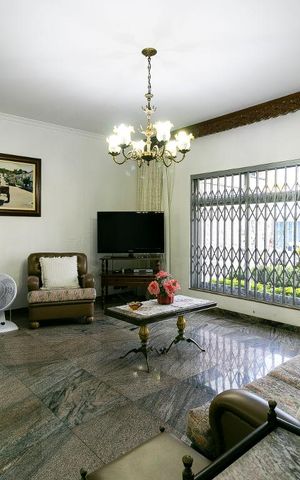 Casa à venda com 500m², 5 quartos e 2 vagasSala