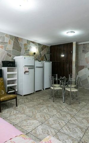Casa à venda com 500m², 5 quartos e 2 vagasEdícula 