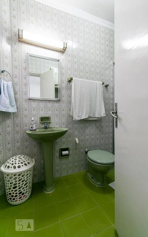Casa à venda com 500m², 5 quartos e 2 vagasEdícula - Quarto 5 - Banheiro 3