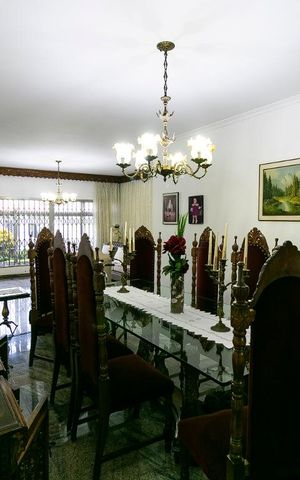 Casa à venda com 500m², 5 quartos e 2 vagasSala