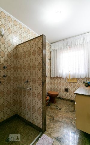 Casa à venda com 500m², 5 quartos e 2 vagasBanheiro 1