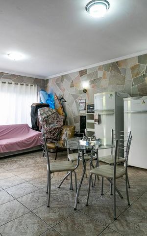 Casa à venda com 500m², 5 quartos e 2 vagasEdícula 