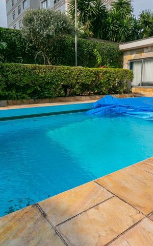 Casa à venda com 500m², 5 quartos e 2 vagasPiscina