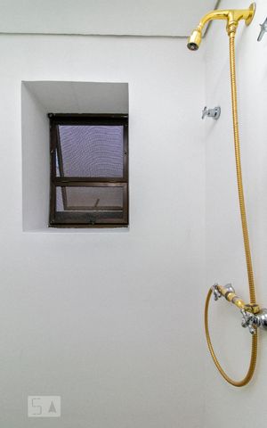 Apartamento à venda com 200m², 4 quartos e 4 vagas Apartamento à venda com 200m², 4 quartos e 4 vagasBanheiro da Suíte 2