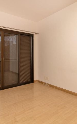 Apartamento à venda com 200m², 4 quartos e 4 vagas Apartamento à venda com 200m², 4 quartos e 4 vagasSuíte 1