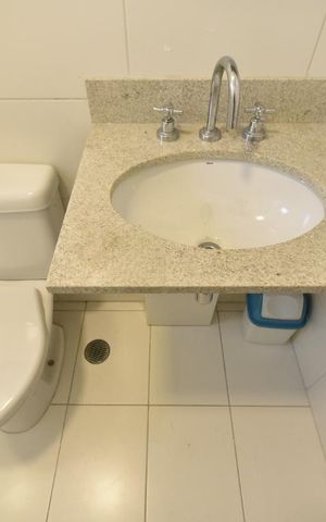 Apartamento à venda com 99m², 3 quartos e 2 vagasBanheiro da suite
