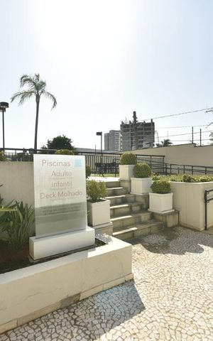 Apartamento à venda com 99m², 3 quartos e 2 vagasÁrea comum - rampa de acesso à piscina