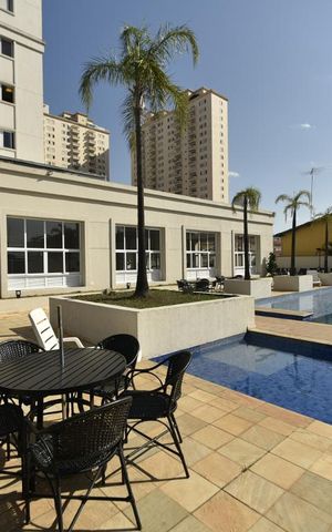 Apartamento à venda com 99m², 3 quartos e 2 vagasÁrea comum - piscinas