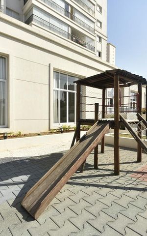 Apartamento à venda com 99m², 3 quartos e 2 vagasÁrea comum - playground