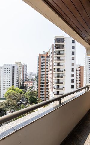 Apartamento à venda com 300m², 3 quartos e 4 vagas Apartamento à venda com 300m², 3 quartos e 4 vagasVista e Varanda Sala