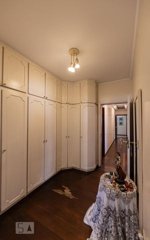 Apartamento à venda com 300m², 3 quartos e 4 vagas Apartamento à venda com 300m², 3 quartos e 4 vagasSuite 3