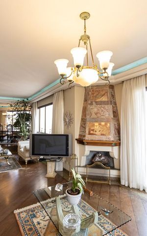 Apartamento à venda com 300m², 3 quartos e 4 vagas Apartamento à venda com 300m², 3 quartos e 4 vagasSala