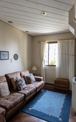 Apartamento à venda com 300m², 3 quartos e 4 vagas Apartamento à venda com 300m², 3 quartos e 4 vagasSala de TV