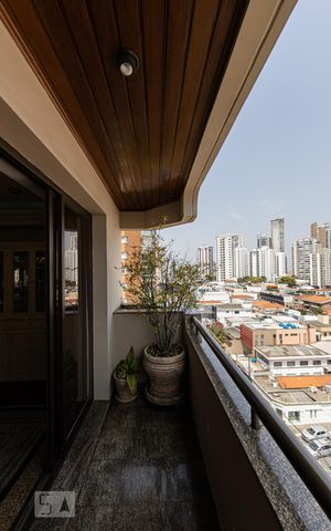 Apartamento à venda com 300m², 3 quartos e 4 vagas Apartamento à venda com 300m², 3 quartos e 4 vagasVaranda Sala de Jantar