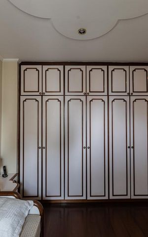 Apartamento à venda com 300m², 3 quartos e 4 vagas Apartamento à venda com 300m², 3 quartos e 4 vagasSuite 2