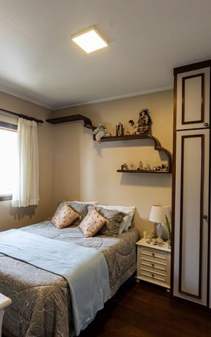 Apartamento à venda com 300m², 3 quartos e 4 vagas Apartamento à venda com 300m², 3 quartos e 4 vagasSuite 1