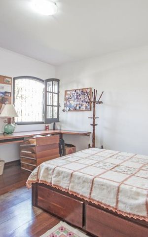 Casa à venda com 540m², 4 quartos e 8 vagas Casa à venda com 540m², 4 quartos e 8 vagasSuite 2