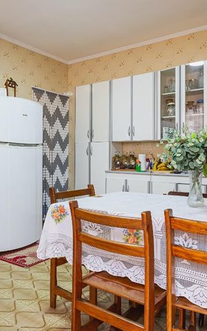 Casa à venda com 400m², 3 quartos e 2 vagasCasa 01 - Cozinha