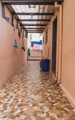 Casa à venda com 400m², 3 quartos e 2 vagasCasa 01 - Quintal