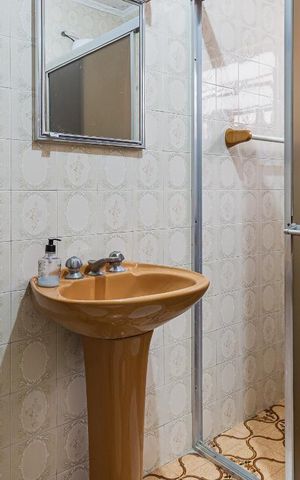 Casa à venda com 400m², 3 quartos e 2 vagasCasa 01 - Banheiro