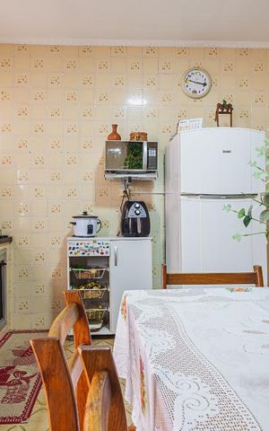 Casa à venda com 400m², 3 quartos e 2 vagasCasa 01 - Cozinha