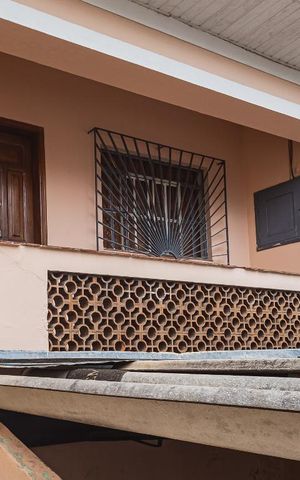 Casa à venda com 400m², 3 quartos e 2 vagasFachada