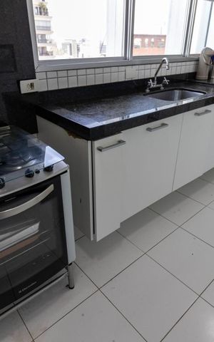 Apartamento à venda com 268m², 4 quartos e 3 vagas Apartamento à venda com 268m², 4 quartos e 3 vagasCozinha