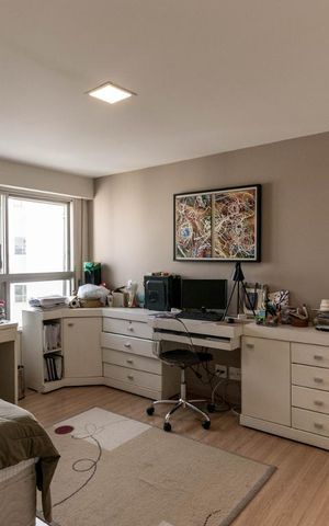 Apartamento à venda com 268m², 4 quartos e 3 vagas Apartamento à venda com 268m², 4 quartos e 3 vagasSuíte 2