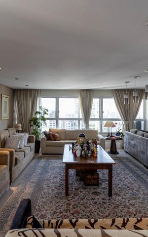 Apartamento à venda com 268m², 4 quartos e 3 vagas Apartamento à venda com 268m², 4 quartos e 3 vagasSala
