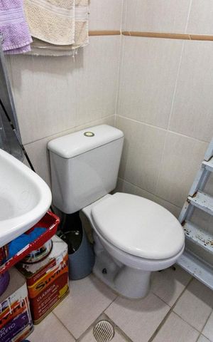 Apartamento à venda com 268m², 4 quartos e 3 vagas Apartamento à venda com 268m², 4 quartos e 3 vagasbanheiro