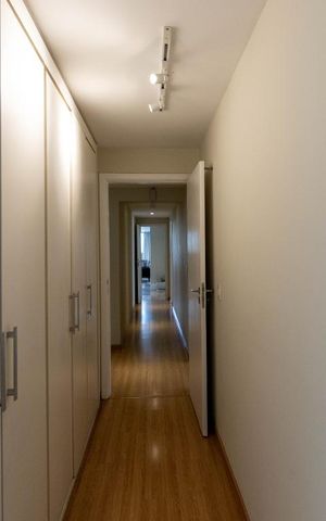 Apartamento à venda com 268m², 4 quartos e 3 vagas Apartamento à venda com 268m², 4 quartos e 3 vagasSuíte 4