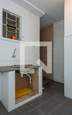Casa à venda com 154m², 2 quartos e 2 vagas Casa à venda com 154m², 2 quartos e 2 vagasKitnet