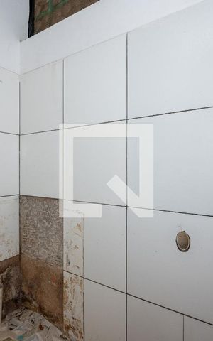 Casa à venda com 154m², 2 quartos e 2 vagas Casa à venda com 154m², 2 quartos e 2 vagasKitnet