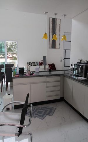Casa para alugar com 278m², 3 quartos e 3 vagasCozinha