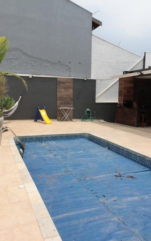 Casa para alugar com 278m², 3 quartos e 3 vagasPiscina