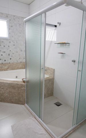 Casa para alugar com 278m², 3 quartos e 3 vagasBanheiro