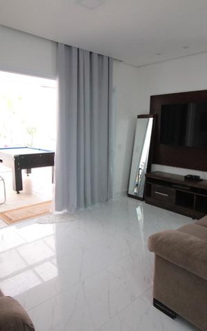 Casa para alugar com 278m², 3 quartos e 3 vagasSala