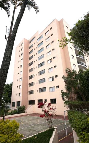 Apartamento à venda com 120m², 3 quartos e 2 vagasFachada