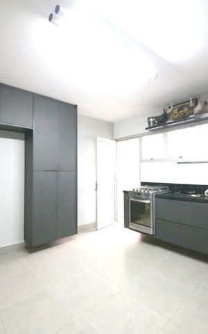 Apartamento à venda com 120m², 3 quartos e 2 vagasCozinha