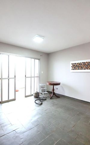 Apartamento à venda com 120m², 3 quartos e 2 vagasSala
