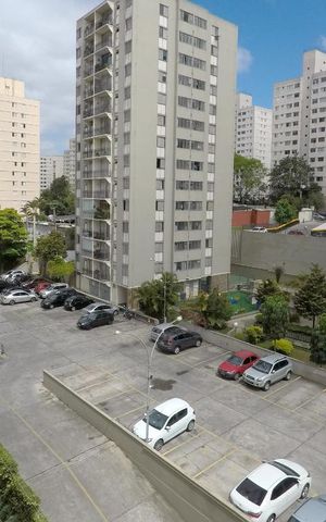 Apartamento para alugar com 60m², 2 quartos e 1 vagaSacada