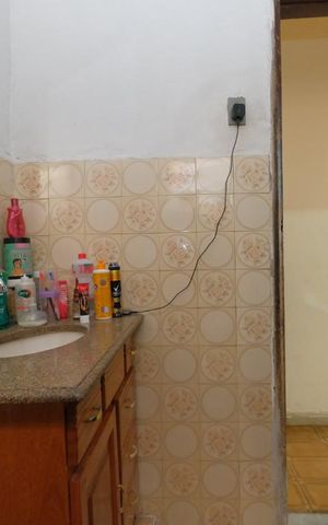 Casa à venda com 50m², 3 quartos e sem vagaBanheiro