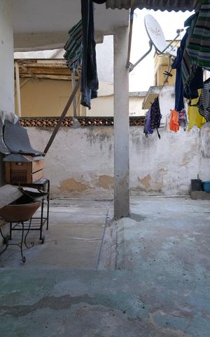 Casa à venda com 50m², 3 quartos e sem vagaÁrea de Serviço