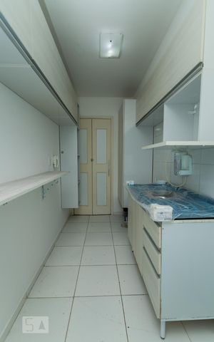 Apartamento à venda com 45m², 2 quartos e sem vaga Apartamento à venda com 45m², 2 quartos e sem vagaCozinha