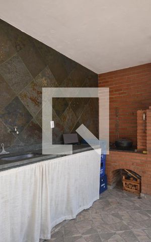 Casa para alugar com 330m², 3 quartos e 3 vagasQuintal