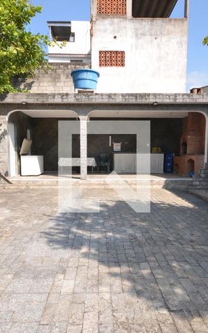 Casa para alugar com 330m², 3 quartos e 3 vagasQuintal